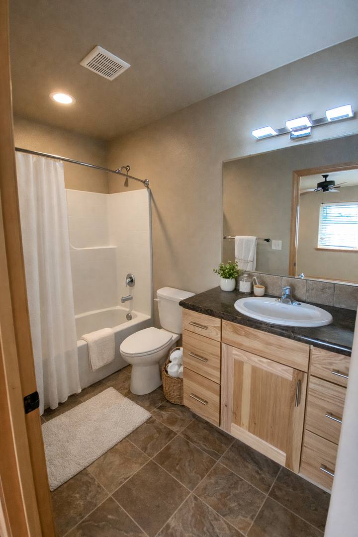Townhouse for rent at 614 S 3rd St A-D, Selah, WA 98942