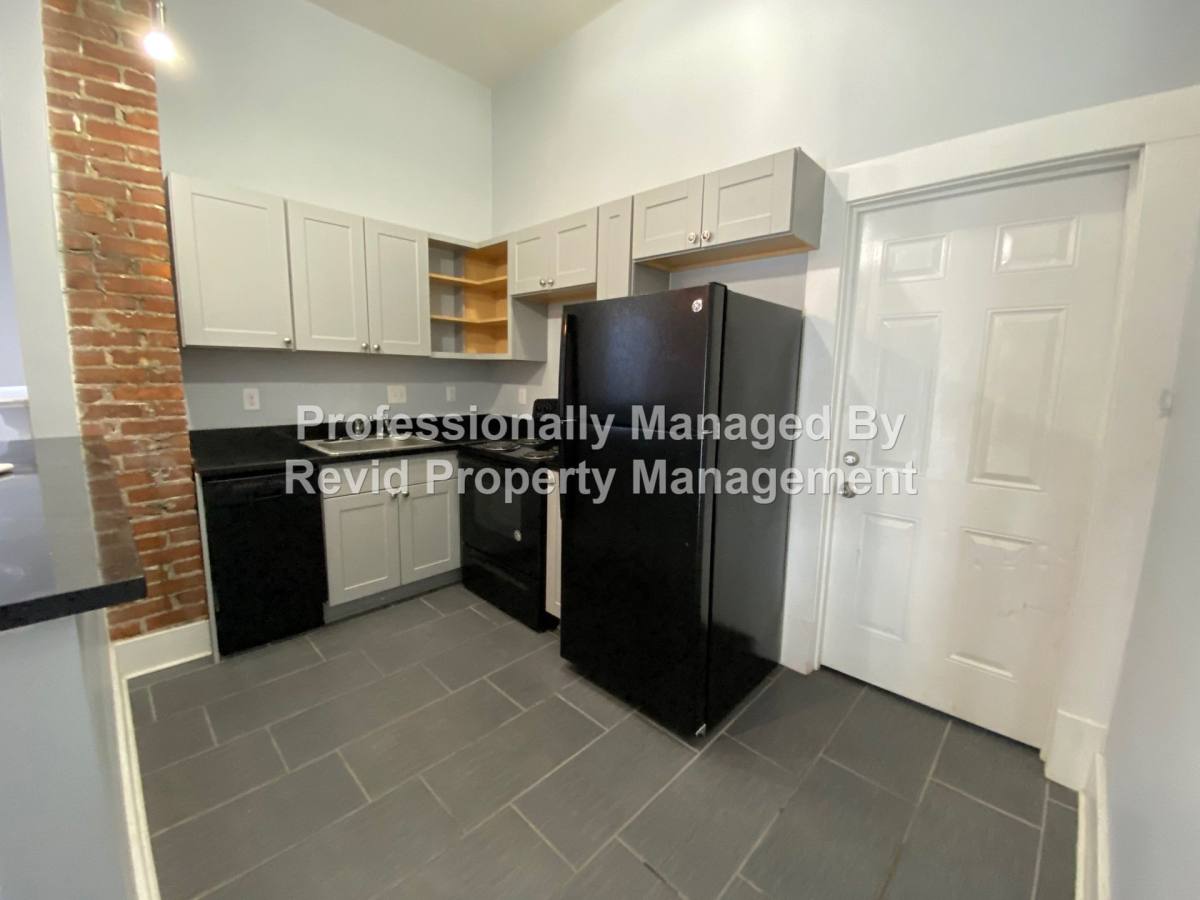 Apartment for rent at 1640 Monroe, Memphis, TN 38104