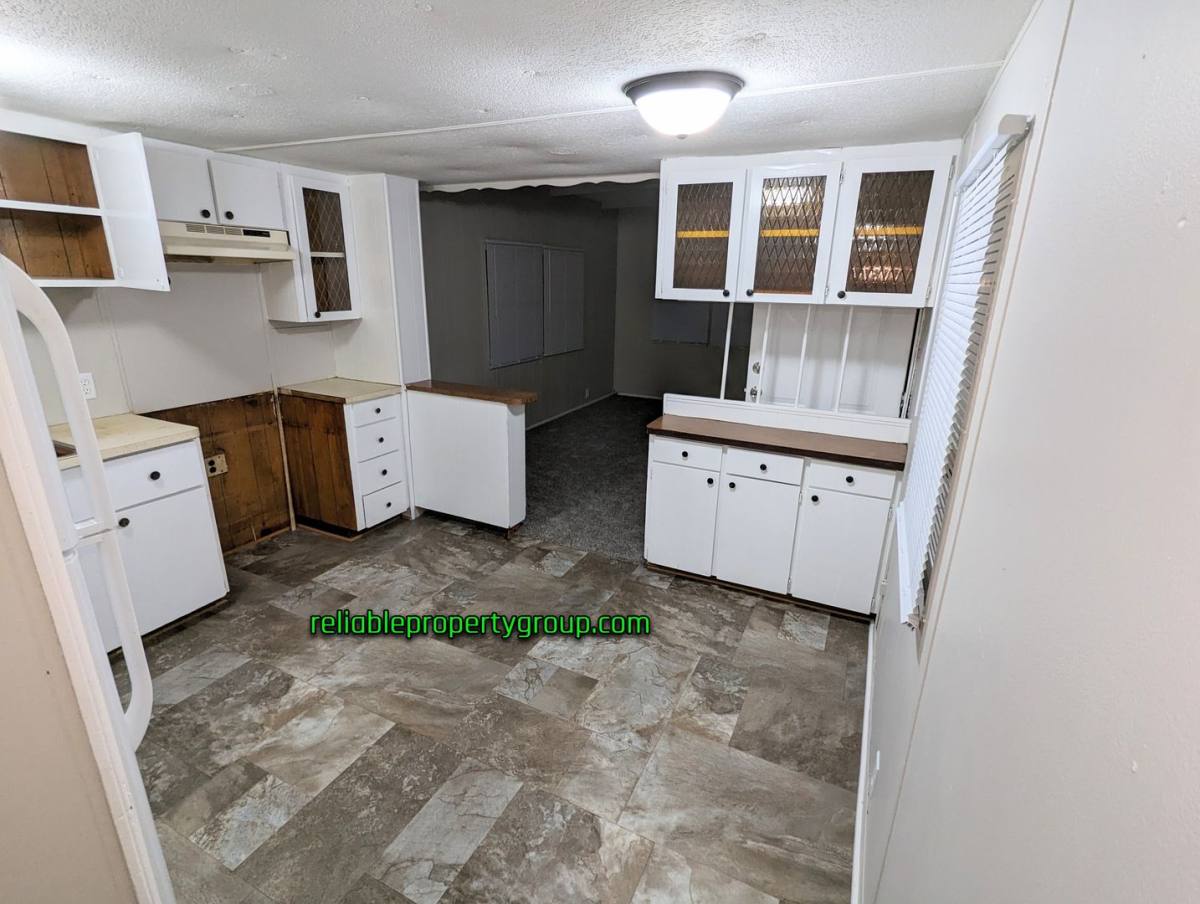 House for rent at 5614 W Cook Rd, Fort Wayne, IN 46818