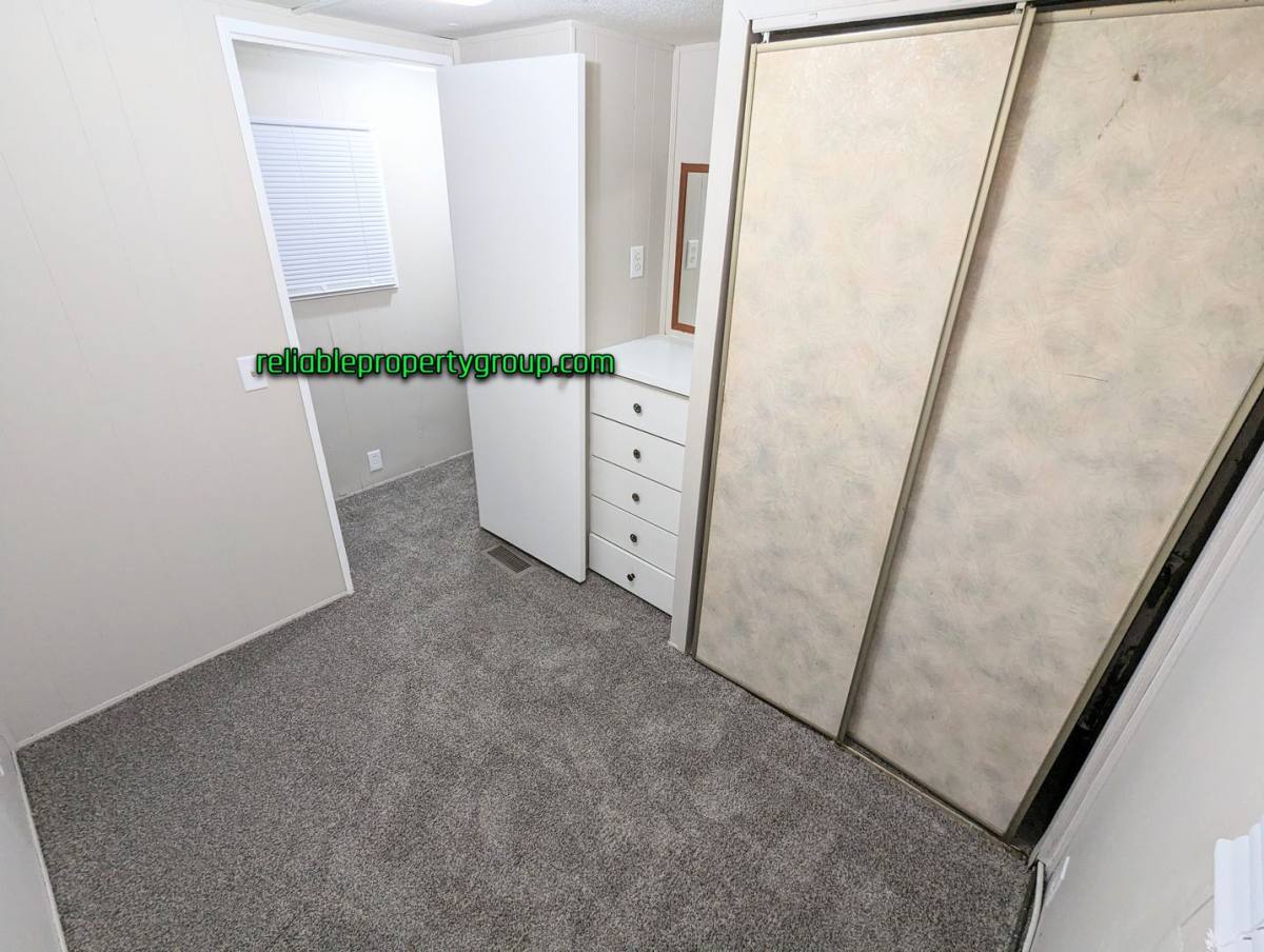 House for rent at 5614 W Cook Rd, Fort Wayne, IN 46818