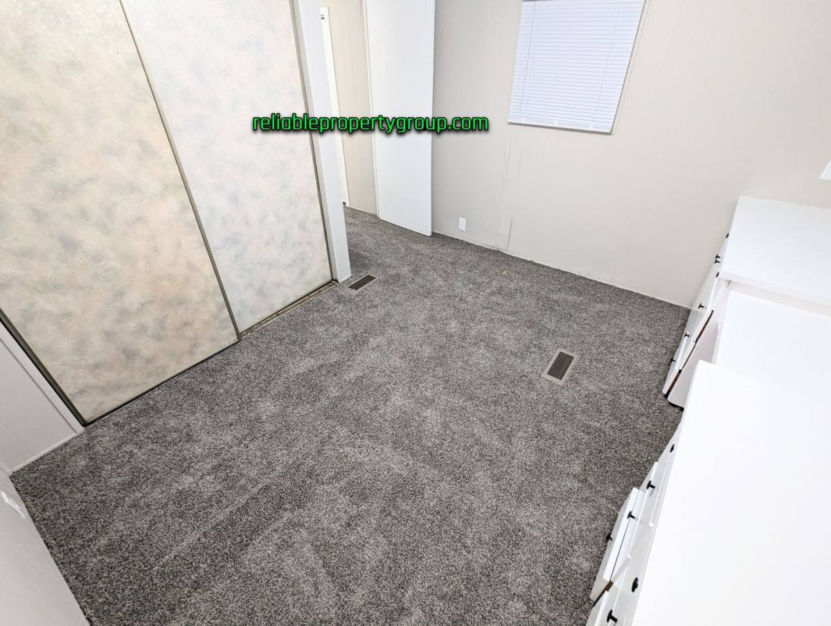House for rent at 5614 W Cook Rd, Fort Wayne, IN 46818