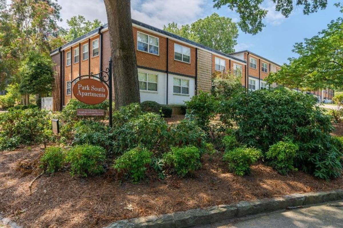Apartment for rent at 230 S Park Dr, Greensboro, NC 27401