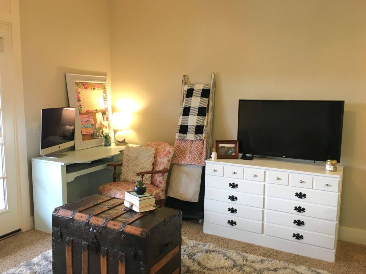 Apartment for rent at 705 W Douglas, Fayetteville, AR 72701