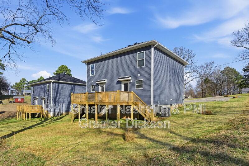 Townhouse for rent at 118 Saw Mill Rd #B, Dickson, TN 37055