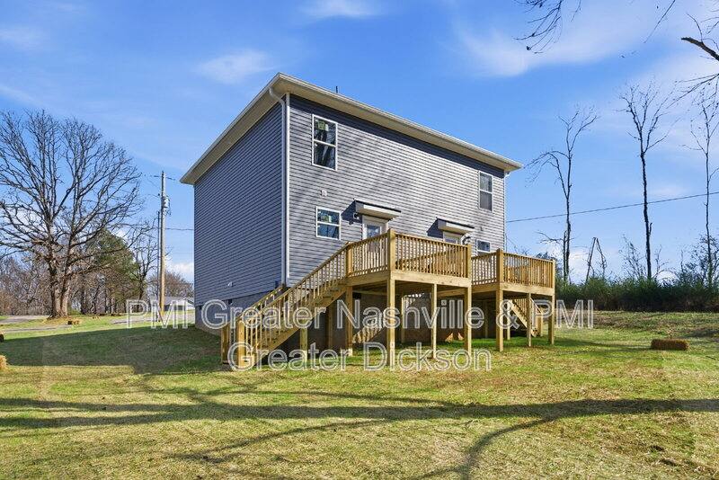 Townhouse for rent at 118 Saw Mill Rd #B, Dickson, TN 37055