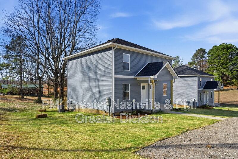 Townhouse for rent at 118 Saw Mill Rd #B, Dickson, TN 37055