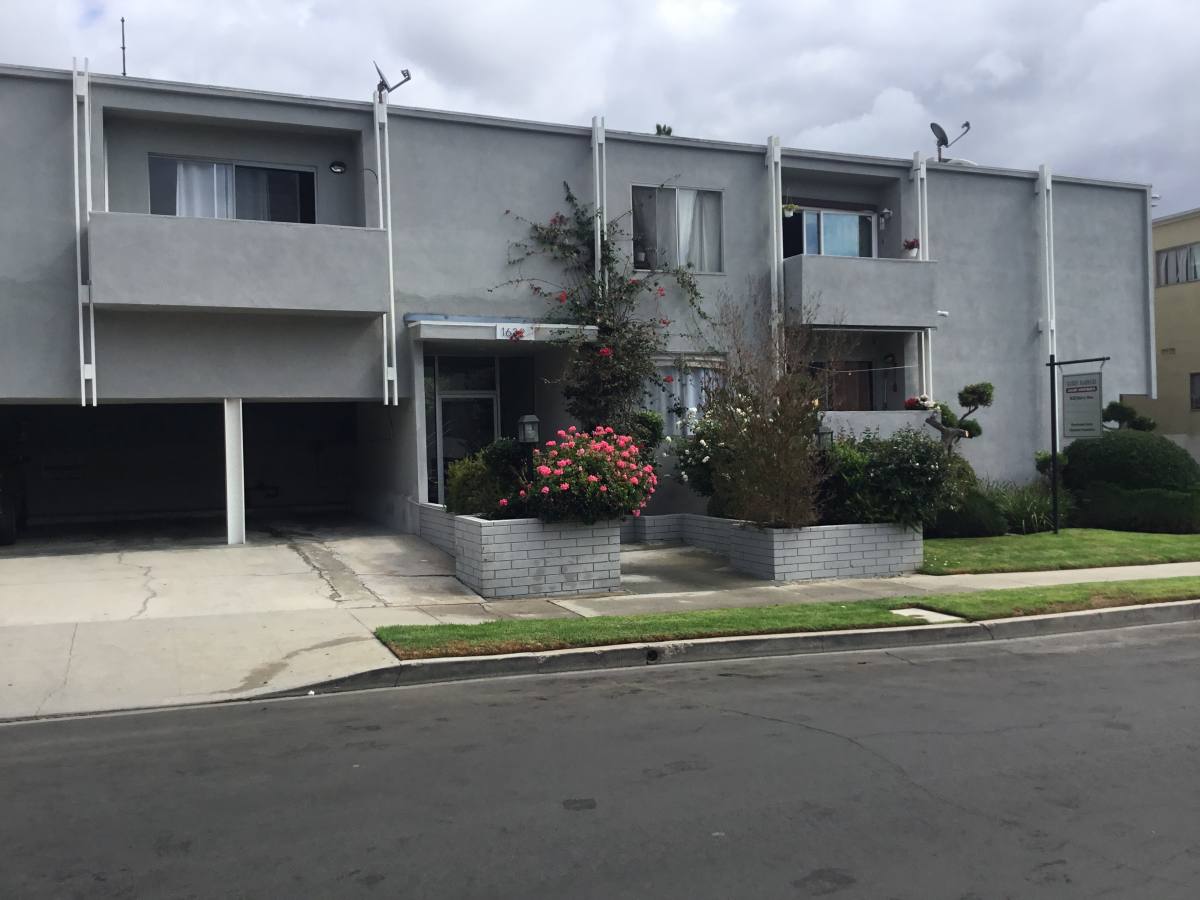 Apartment for rent at 1632 Barry Ave, Los Angeles, CA 90025