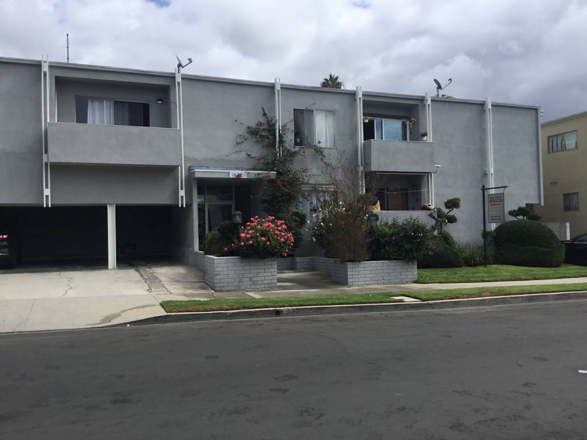 Apartment for rent at 1632 Barry Ave, Los Angeles, CA 90025