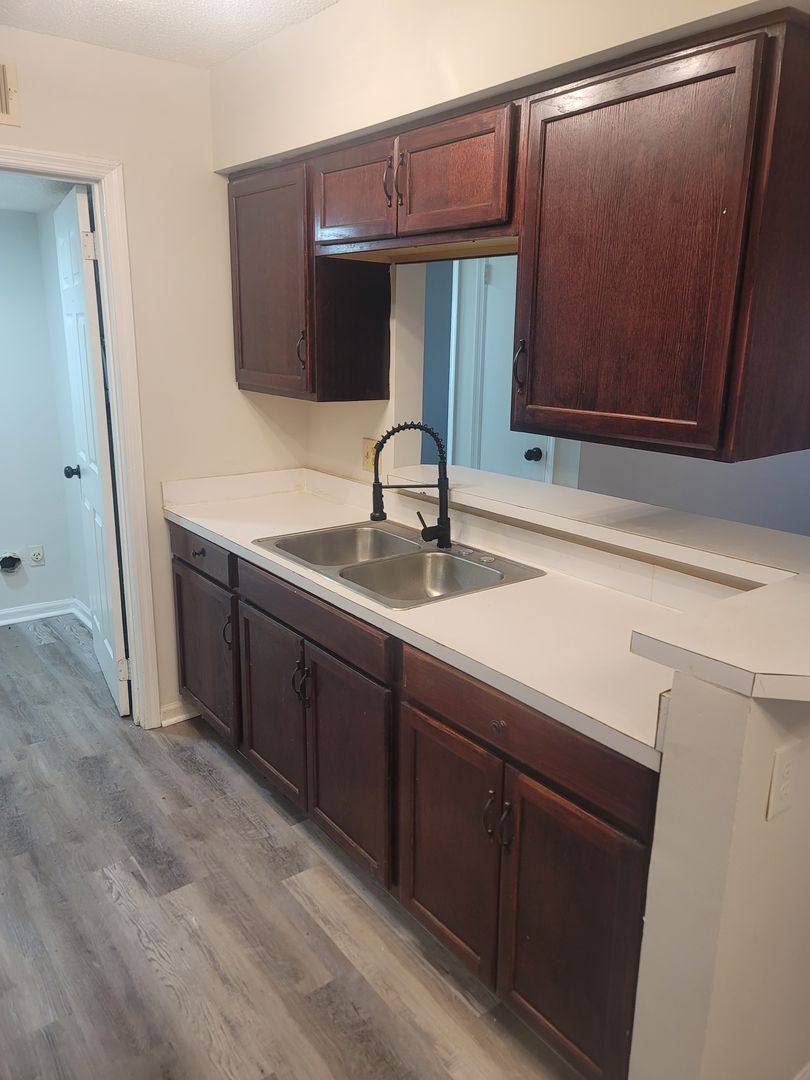 Apartment for rent at 1401 Elmtree Rd, Columbia, SC 29209