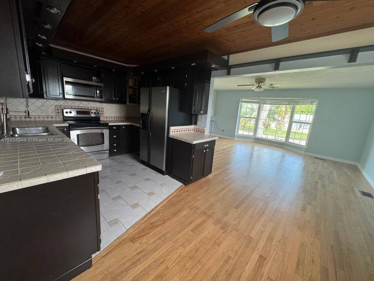 House for rent at 141 NW 72 Way A, Hollywood, FL 33024