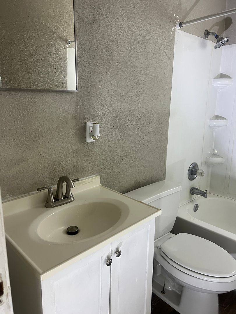 Apartment for rent at 6049 Dickson Rd, Indianapolis, IN 46226