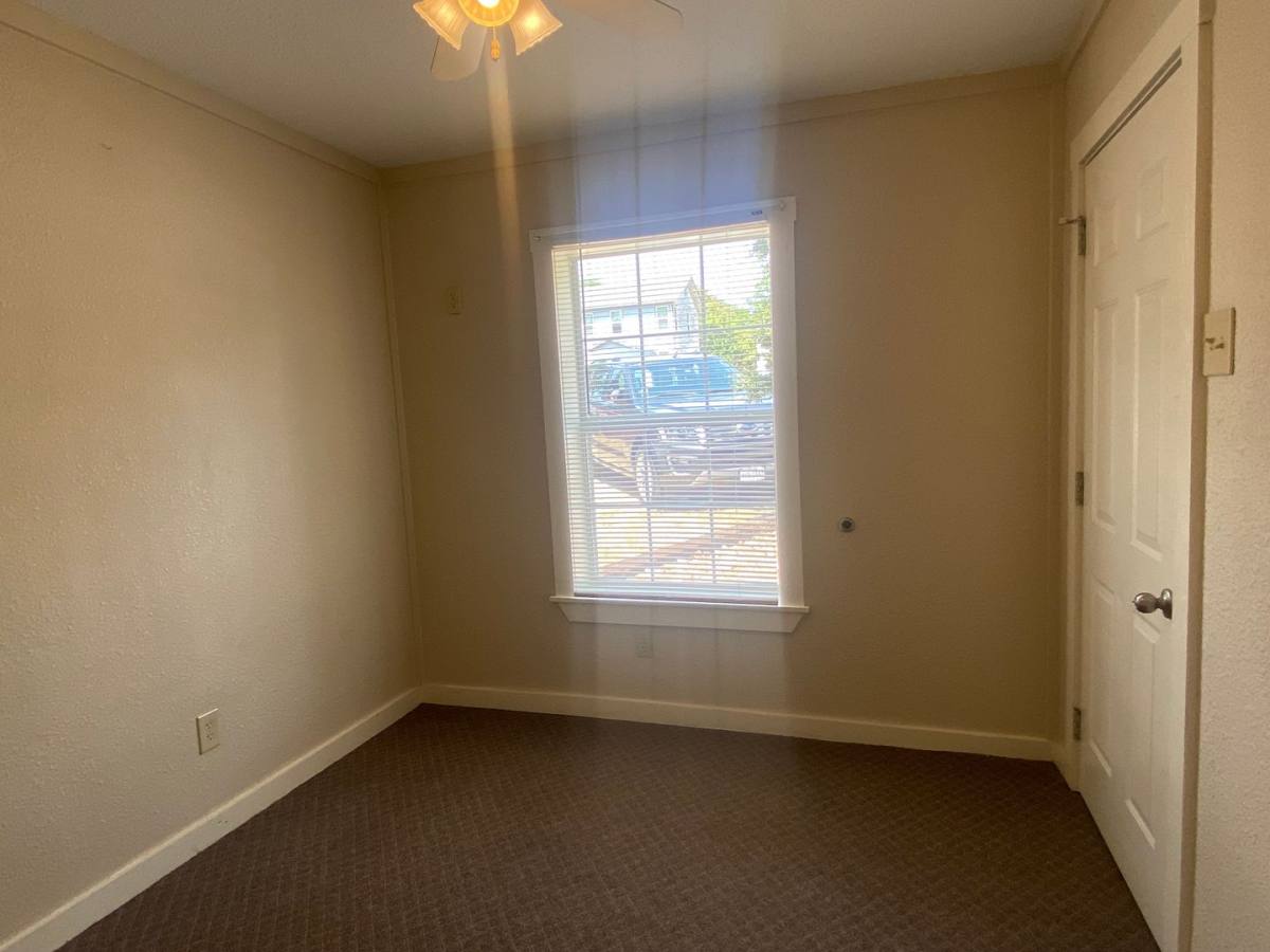 House for rent at 1305 S 21st St, Temple, TX 76504