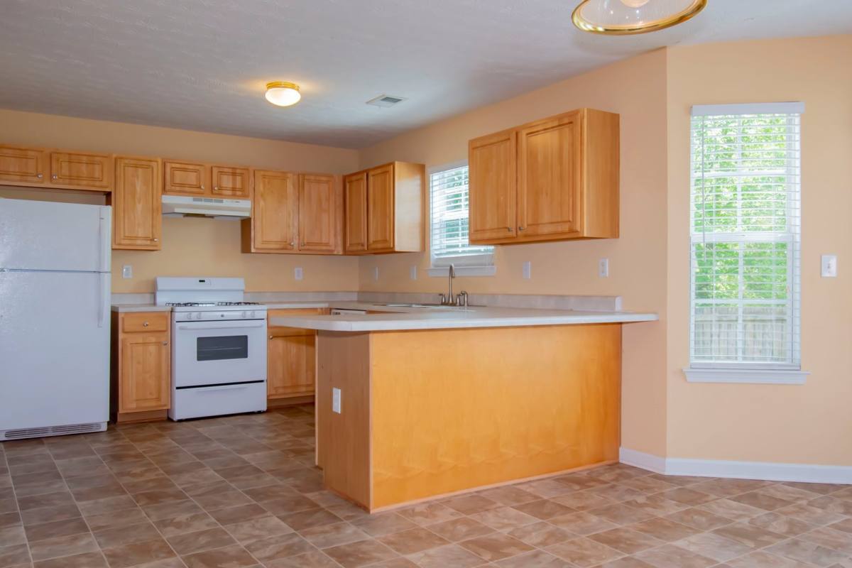House for rent at 240 Dairyland Dr, Covington, GA 30016