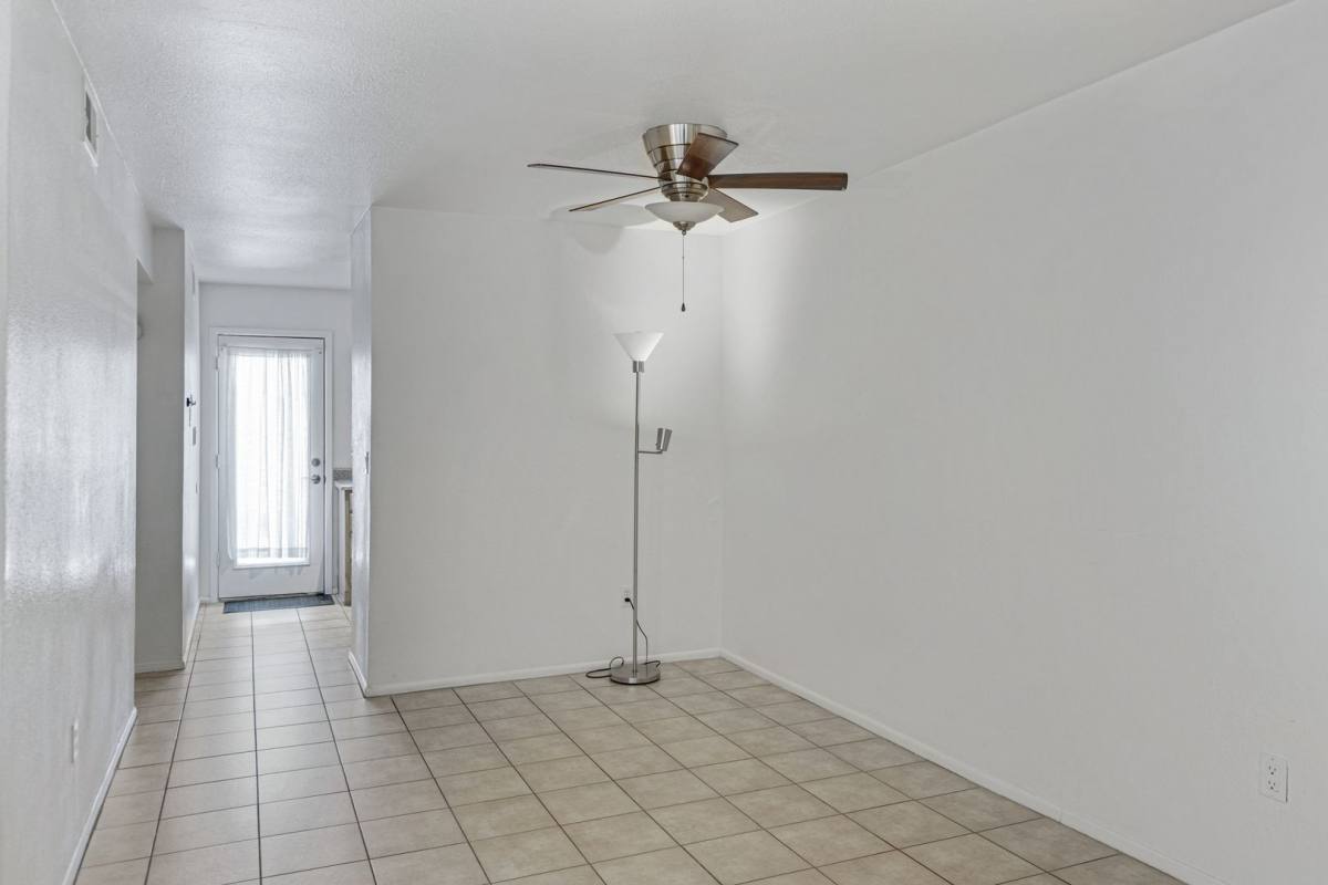 Condo for rent at 11640 N 51 Ave, Glendale, AZ 85304