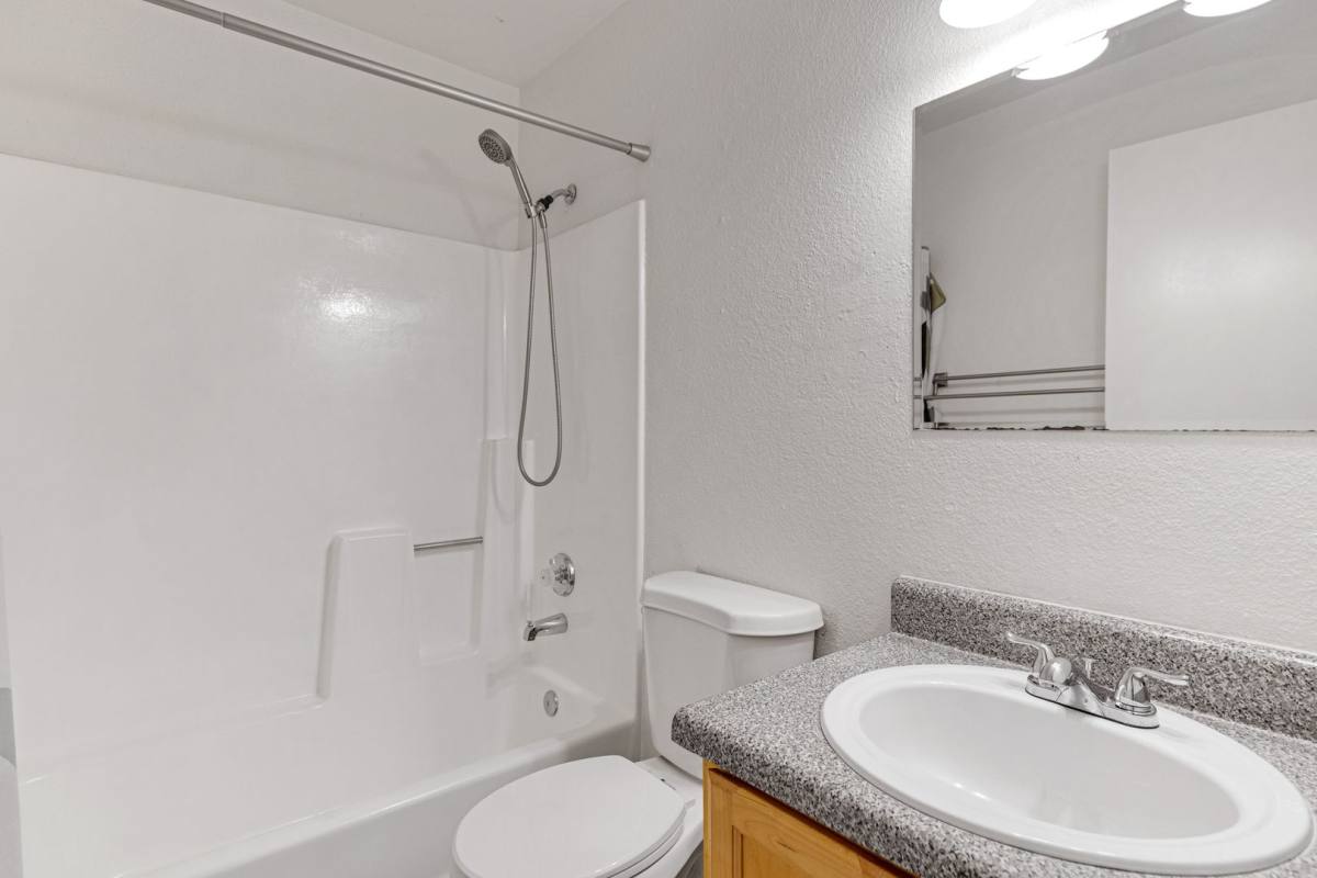 Condo for rent at 11640 N 51 Ave, Glendale, AZ 85304