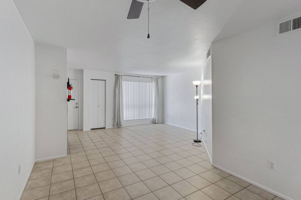 Condo for rent at 11640 N 51 Ave, Glendale, AZ 85304