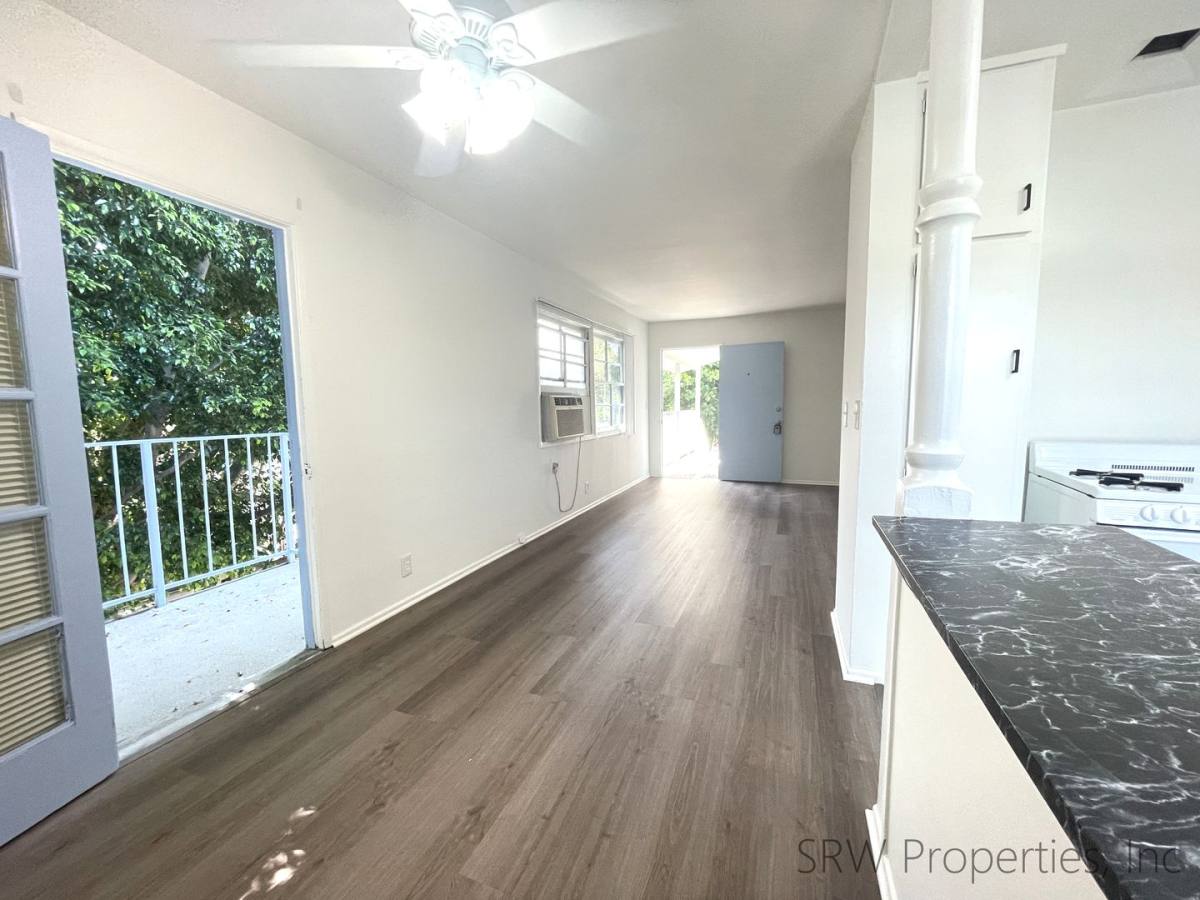 Apartment for rent at 4706-4708 Kester Ave, Sherman Oaks, CA 91403