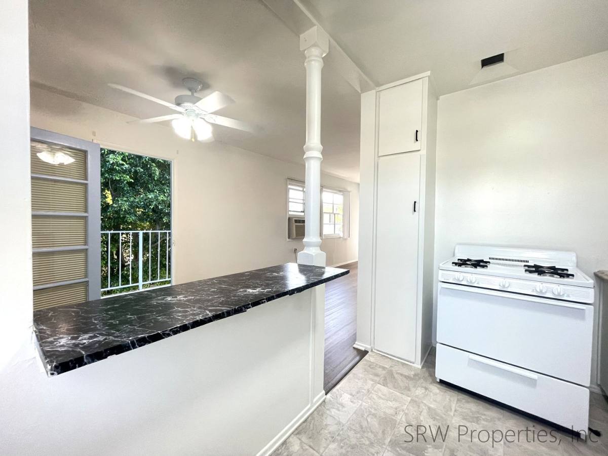 Apartment for rent at 4706-4708 Kester Ave, Sherman Oaks, CA 91403