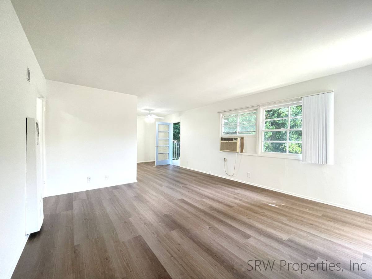 Apartment for rent at 4706-4708 Kester Ave, Sherman Oaks, CA 91403
