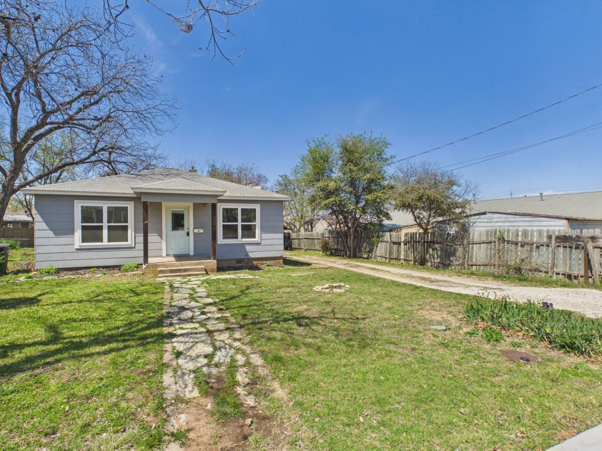 House for rent at 108 S Olive, Fredericksburg, TX 78624