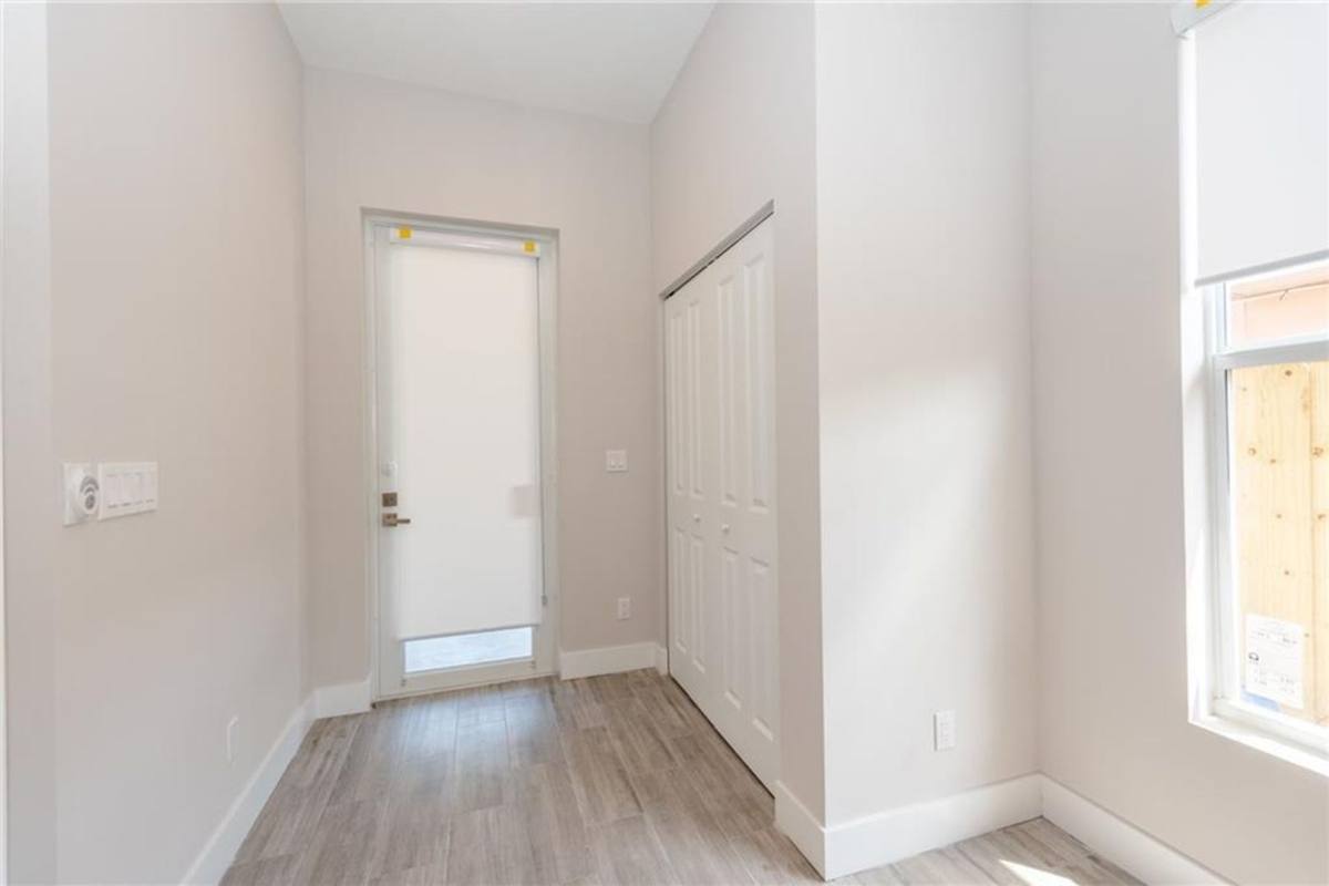 House for rent at 1105 NE 2nd Ave, Fort Lauderdale, FL 33304