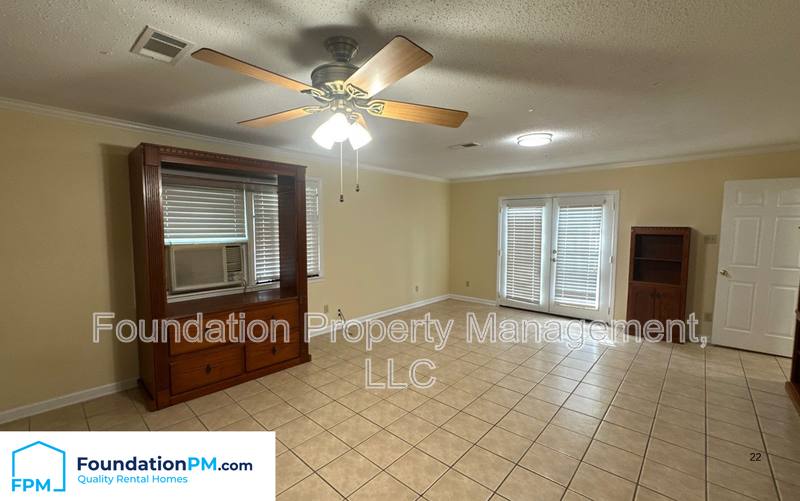 House for rent at 2621 Derbyshire Ave, Memphis, TN 38127