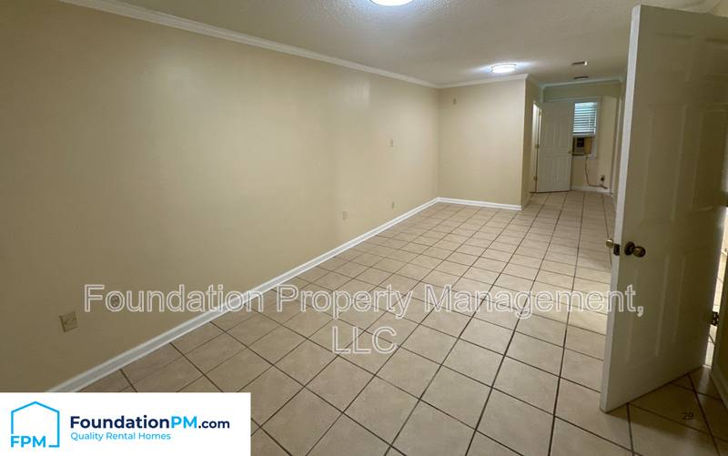 House for rent at 2621 Derbyshire Ave, Memphis, TN 38127