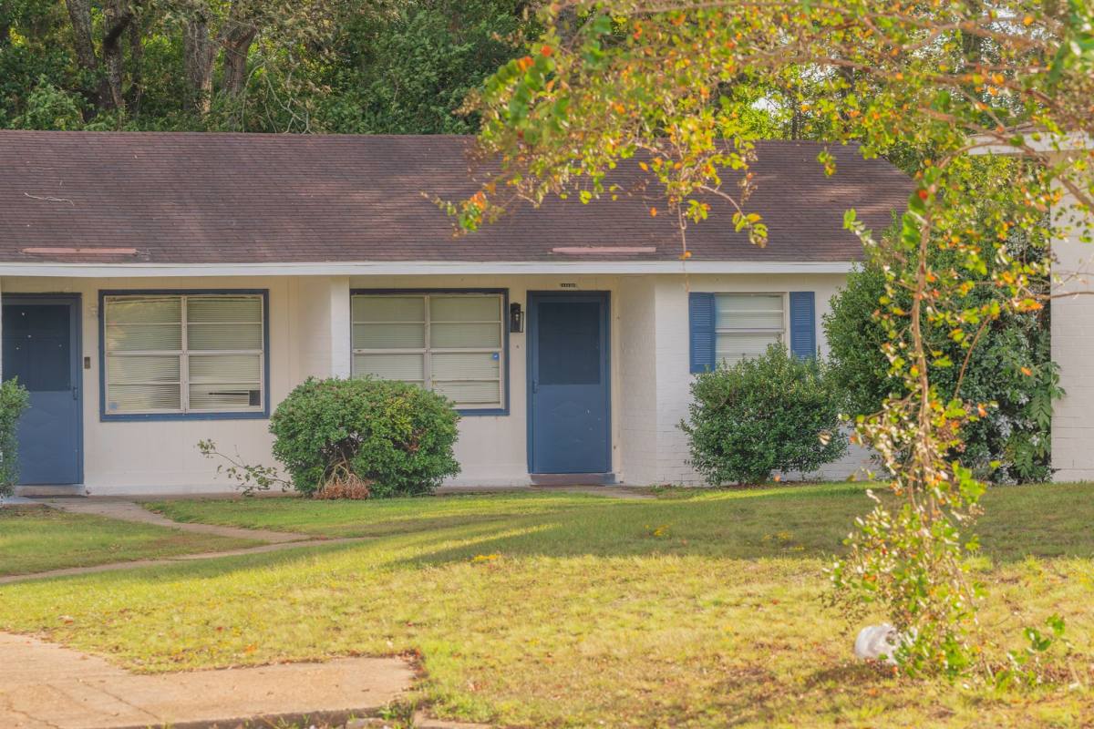 Apartment for rent at 530 Cecil Lane, Monroeville, AL 36460