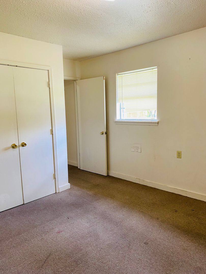 Apartment for rent at 530 Cecil Lane, Monroeville, AL 36460