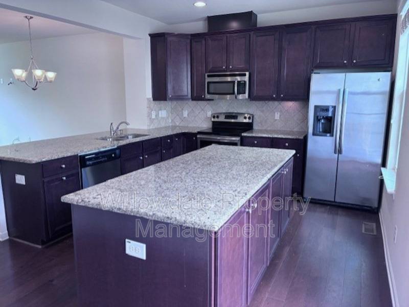 Townhouse for rent at 6025 Kentworth Dr, Holly Springs, NC 27540