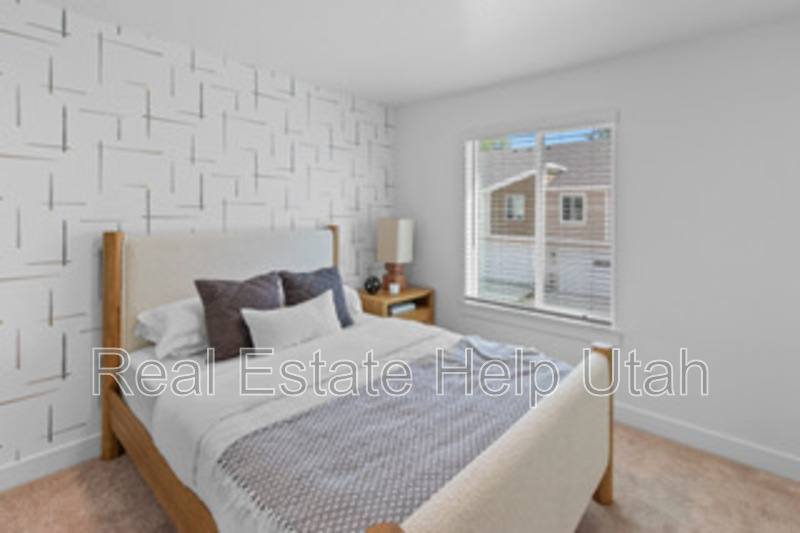 Townhouse for rent at 281 W 1150 N, Palo Alto, CA 94302