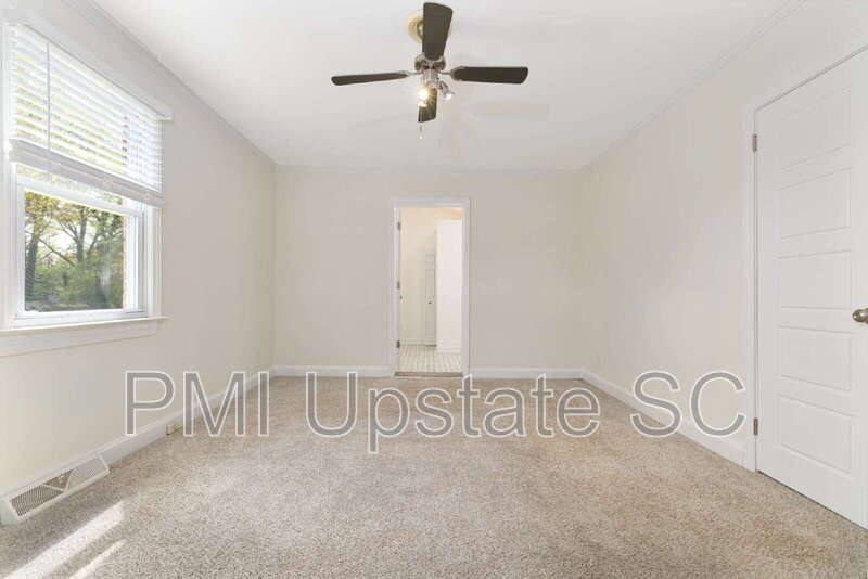 House for rent at 102 Tiffany Dr, Taylors, SC 29687