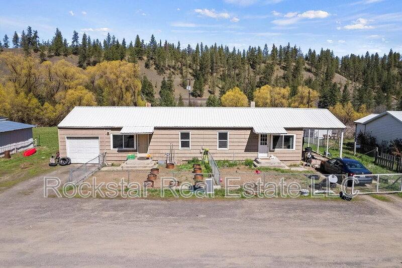 Apartment for rent at 9322 S Cheney-Spokane Rd, Spokane, WA 99224