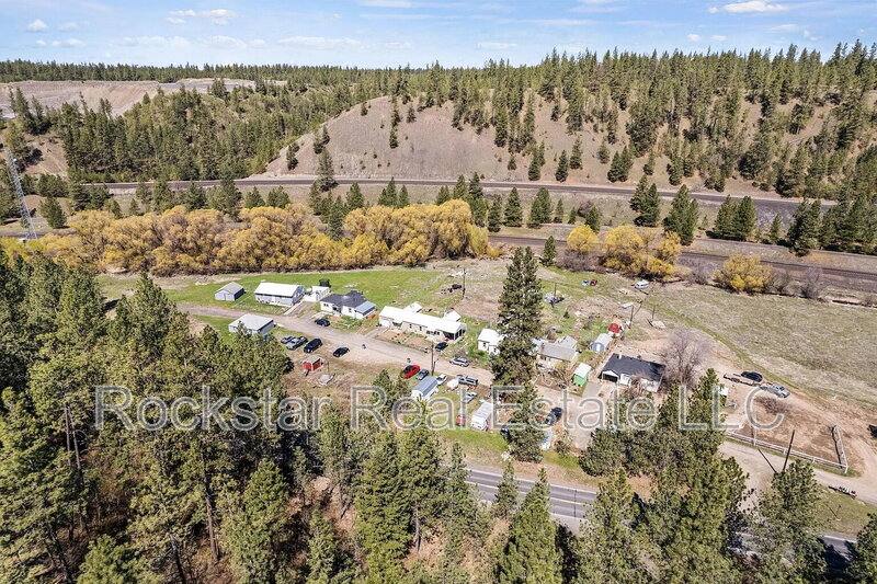 Apartment for rent at 9322 S Cheney-Spokane Rd, Spokane, WA 99224