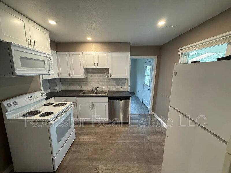 Apartment for rent at 9322 S Cheney-Spokane Rd, Spokane, WA 99224