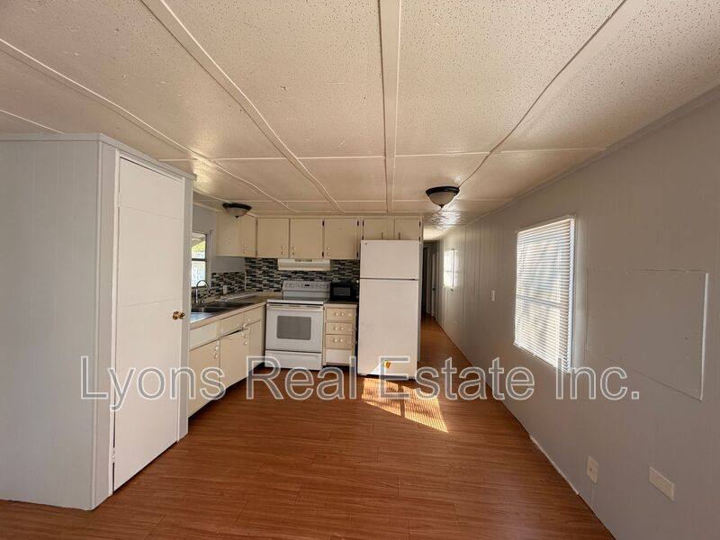 House for rent at 8028 Breeze Dr, North Fort Myers, FL 33917