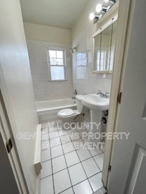 Apartment for rent at 2932 S Moreland Blvd #2, Cleveland, OH 44120
