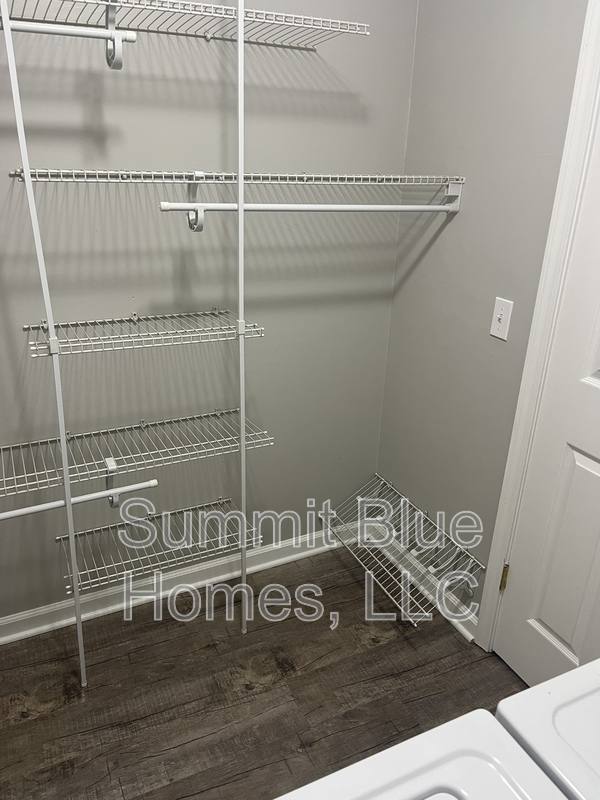 Apartment for rent at 555 N Dupont Ave, Madison, TN 37115