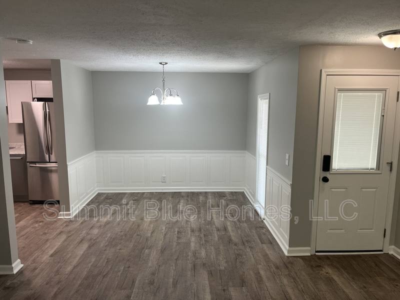 Apartment for rent at 555 N Dupont Ave, Madison, TN 37115