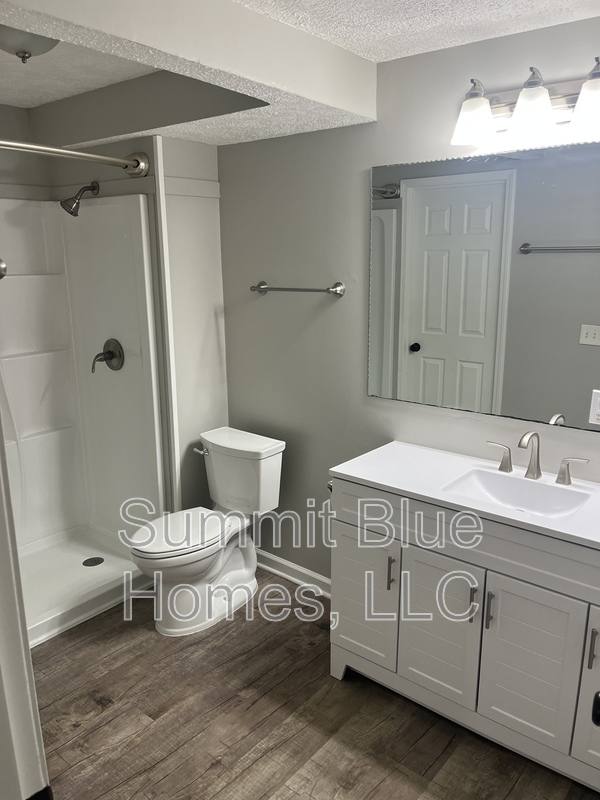 Apartment for rent at 555 N Dupont Ave, Madison, TN 37115