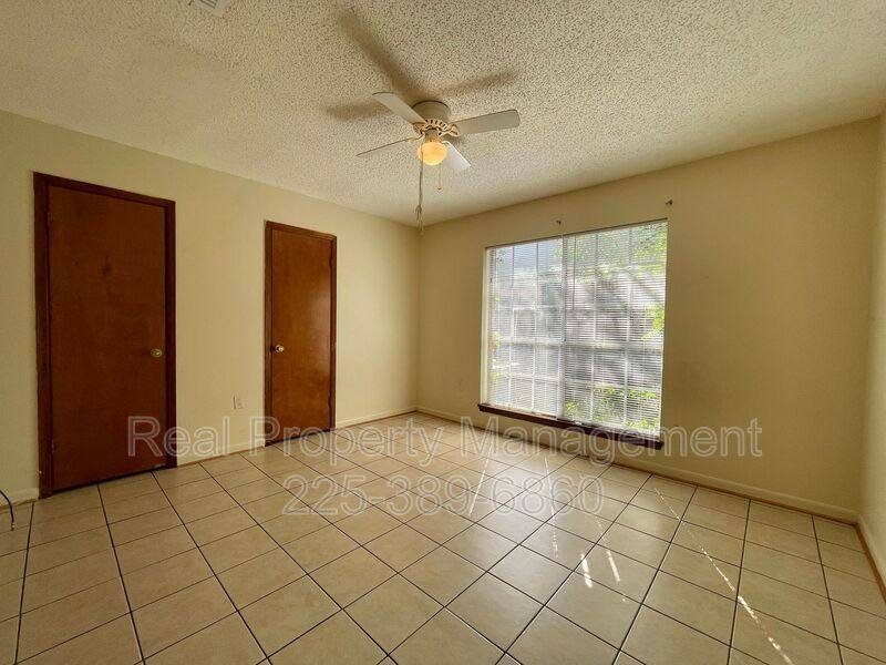 Apartment for rent at 10642 Stanley Aubin Lane #C, Baton Rouge, LA 70816