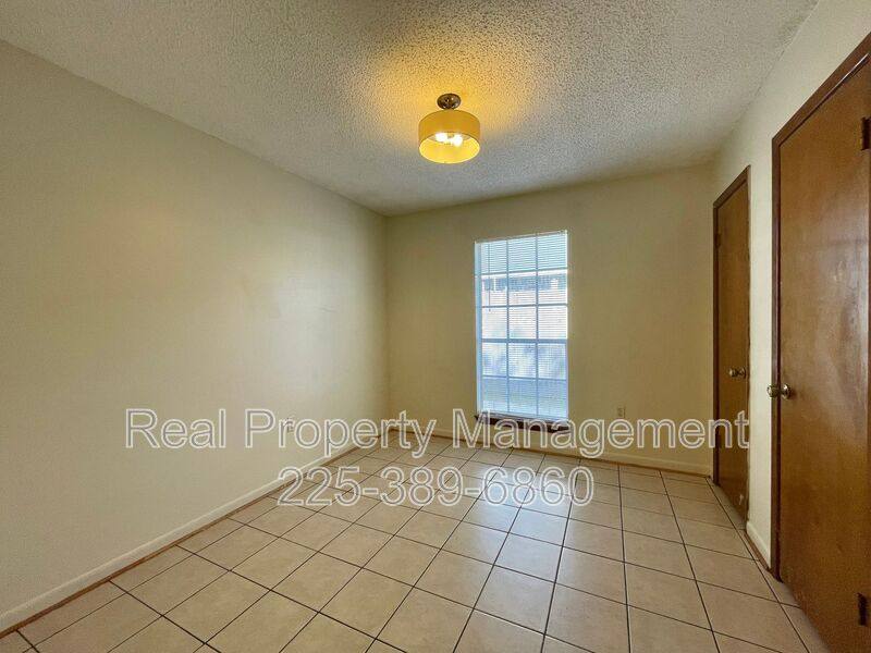 Apartment for rent at 10642 Stanley Aubin Lane #C, Baton Rouge, LA 70816