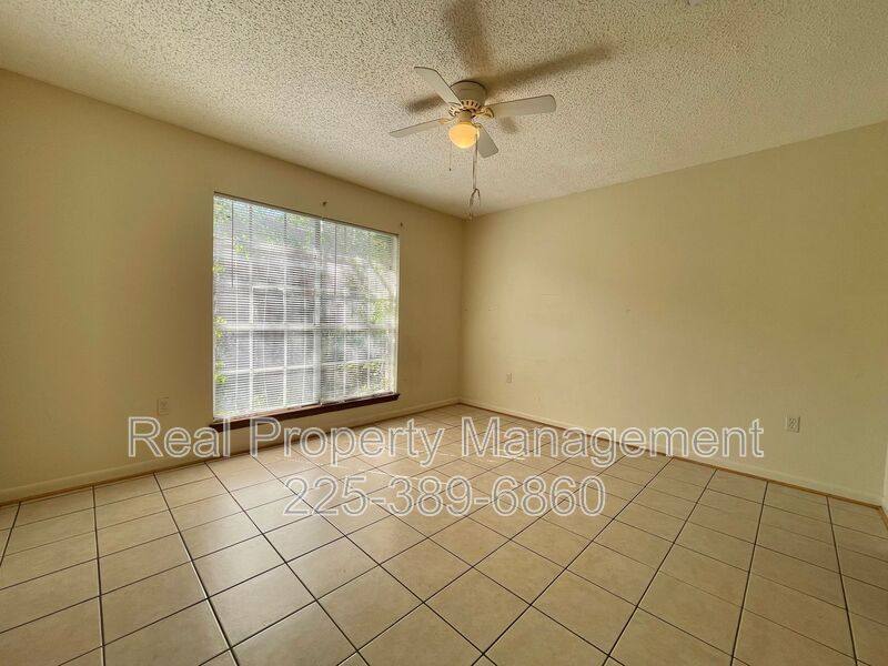 Apartment for rent at 10642 Stanley Aubin Lane #C, Baton Rouge, LA 70816