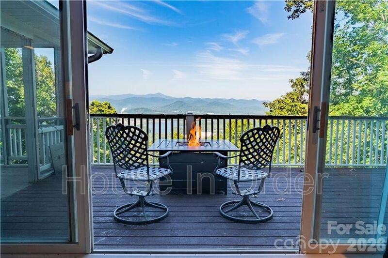 House for rent at 40 Crestwood Dr, Arden, NC 28704