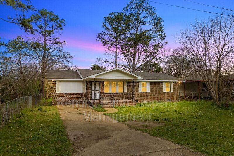 House for rent at 2129 13th St N, Bessemer, AL 35020