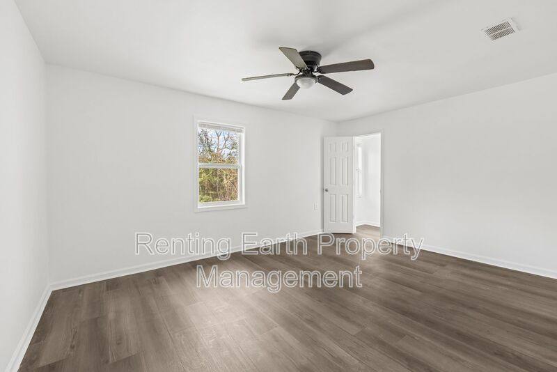 House for rent at 2129 13th St N, Bessemer, AL 35020