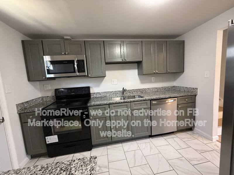 House for rent at 125 N Garfield Rd, Sterling, VA 20164