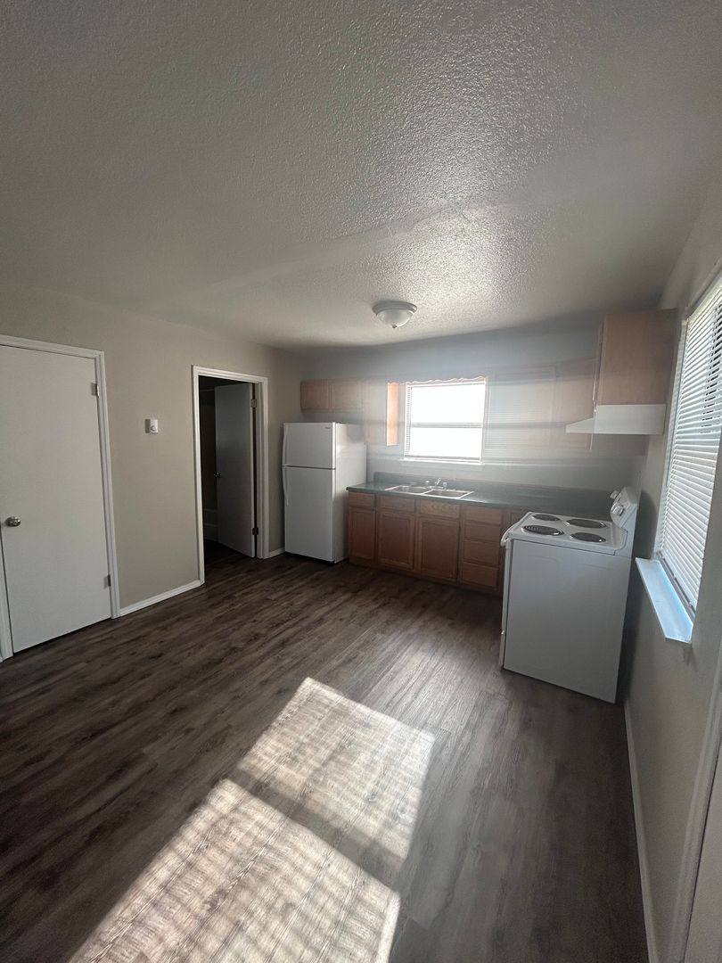 Apartment for rent at 101 N Main St Po Box, Joplin, MO 64802