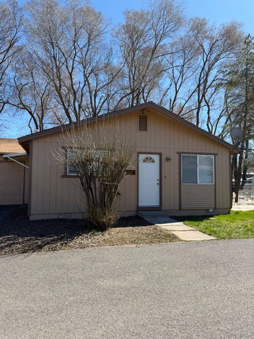 Apartment for rent at 3039 Kane St, Klamath Falls, OR 97603