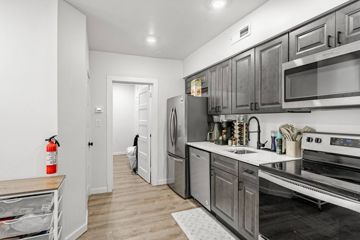 Apartment for rent at 324-326 Darby Rd, Havertown, PA 19083